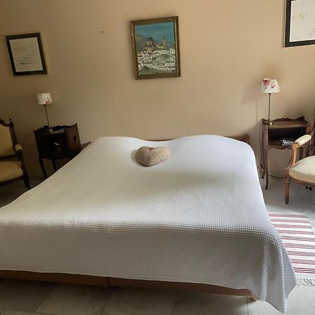 Residence Le Petit Paradis Labastide-Rouairoux Екстериор снимка