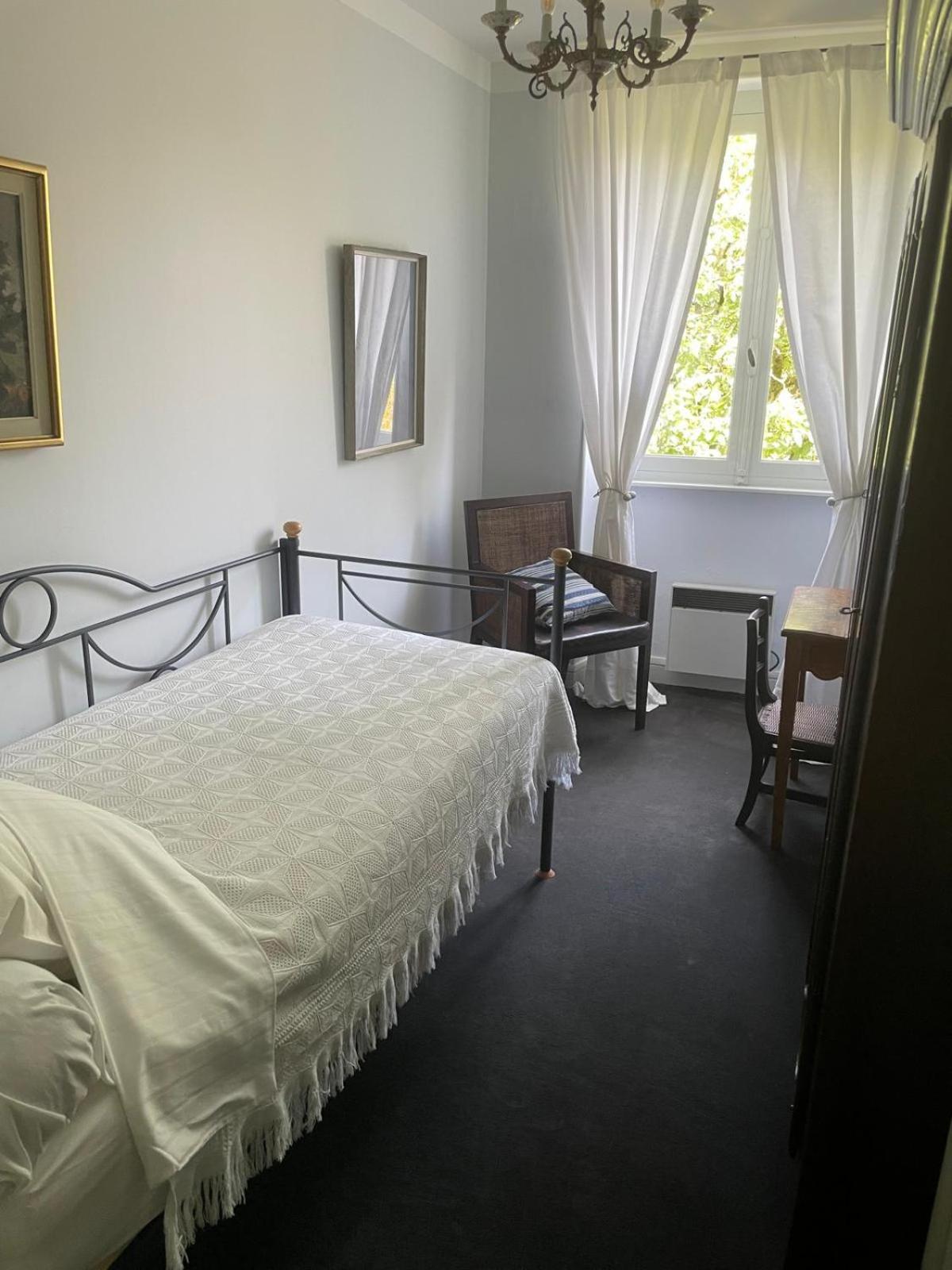 Residence Le Petit Paradis Labastide-Rouairoux Екстериор снимка